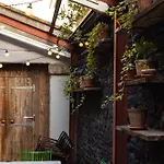 Hotel Artist