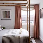 Artist Hotel 4*