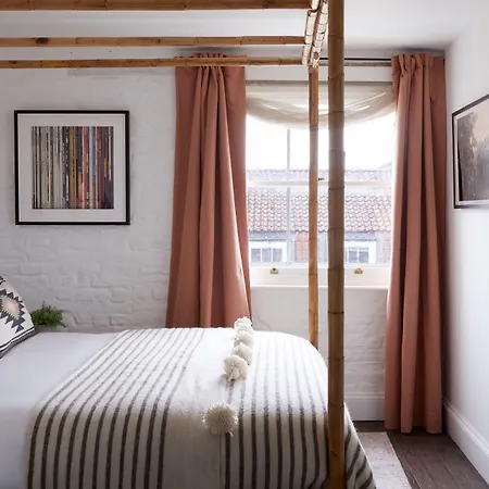 Artist Hotel 4*