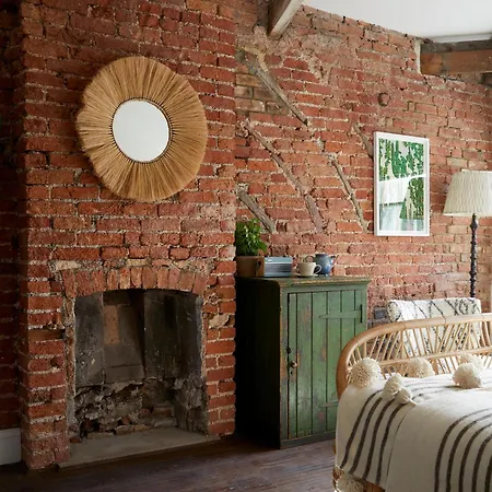 Artist 4* 布里斯托